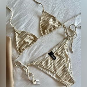 TRIANGL gold bikini size Medium top, size Small bottoms